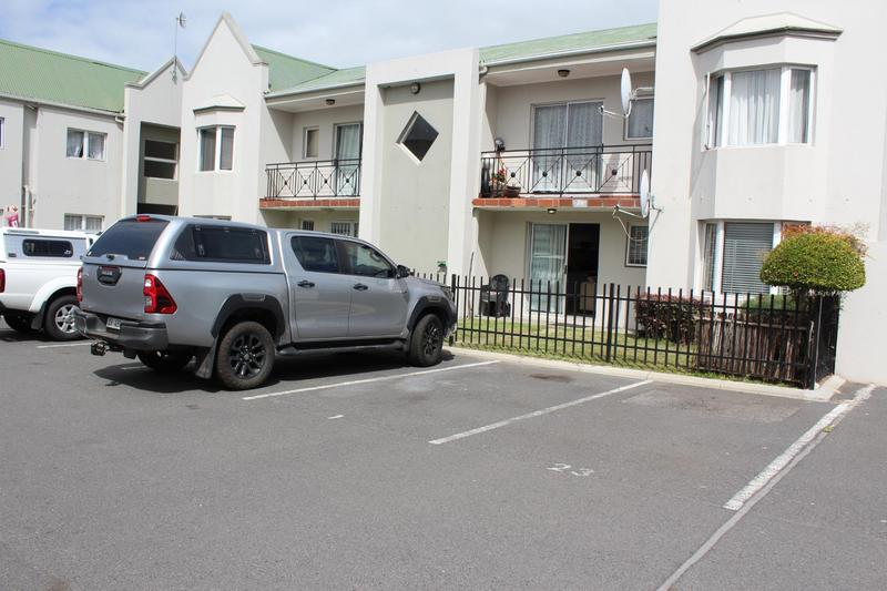 2 Bedroom Property for Sale in Goodwood Park Western Cape
